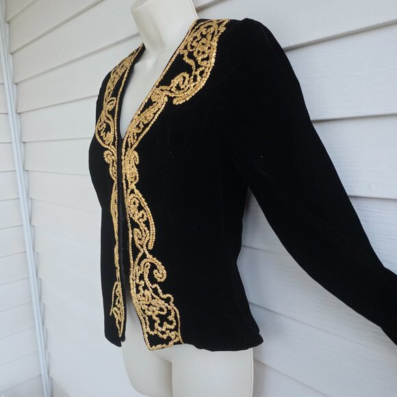 Vintage Morton Myles for the Warrens black velvet gold trim jacket union made - Picture 8 of 9
